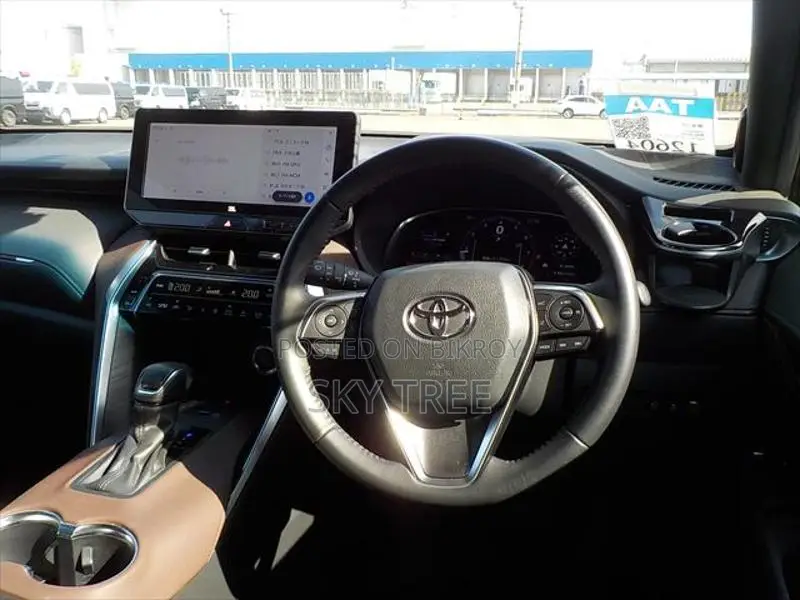 Toyota Harrier Z Pack. 2022