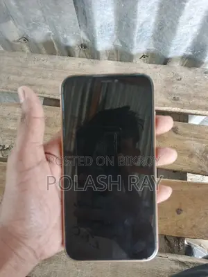 Apple iPhone XR (Used)