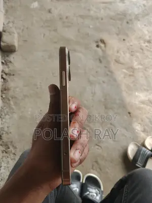 Apple iPhone XR (Used)