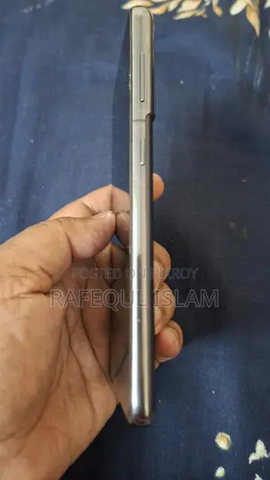 Samsung Galaxy S21 (Used)