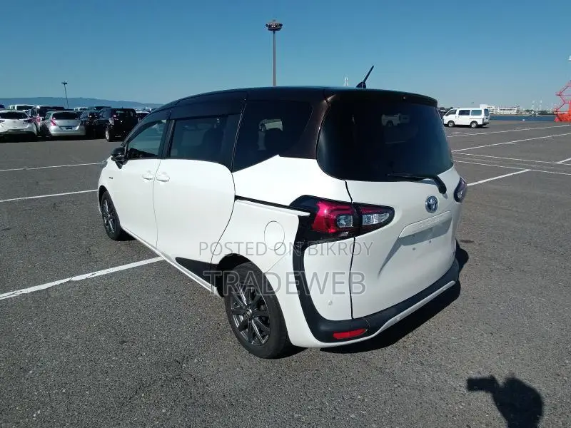 Toyota Sienta G PACKAGE 2020