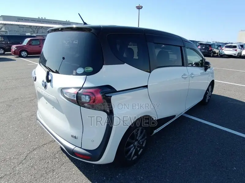 Toyota Sienta G PACKAGE 2020