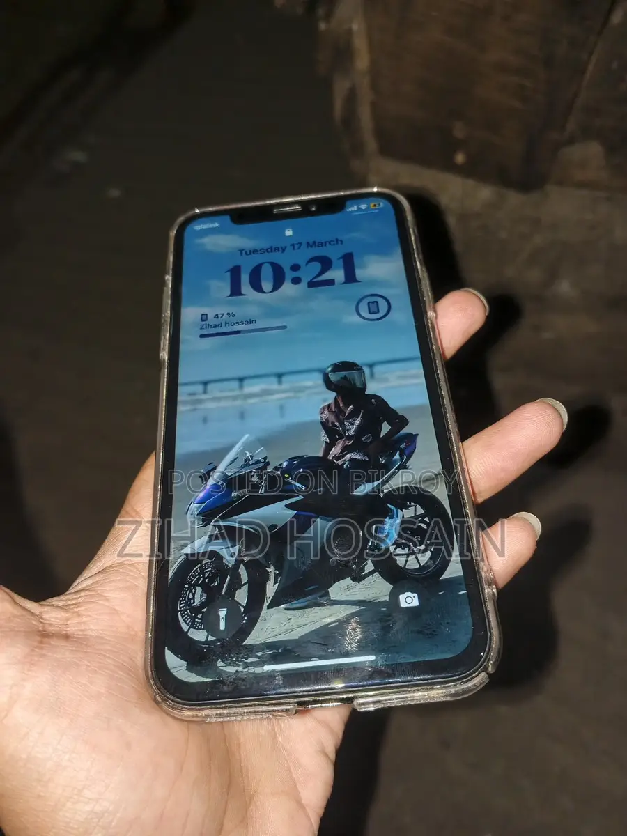 Apple iPhone X (Used)