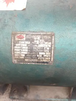 জেনারেটর