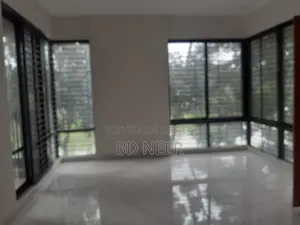 গুলশান-২ নর্থ-এ জিম, সুইমিং পুল ও লেক ভিউসহ ৪৫০০ বর্গফুটের ৪ বেডরুমের ফ্ল্যাট ভাড়া