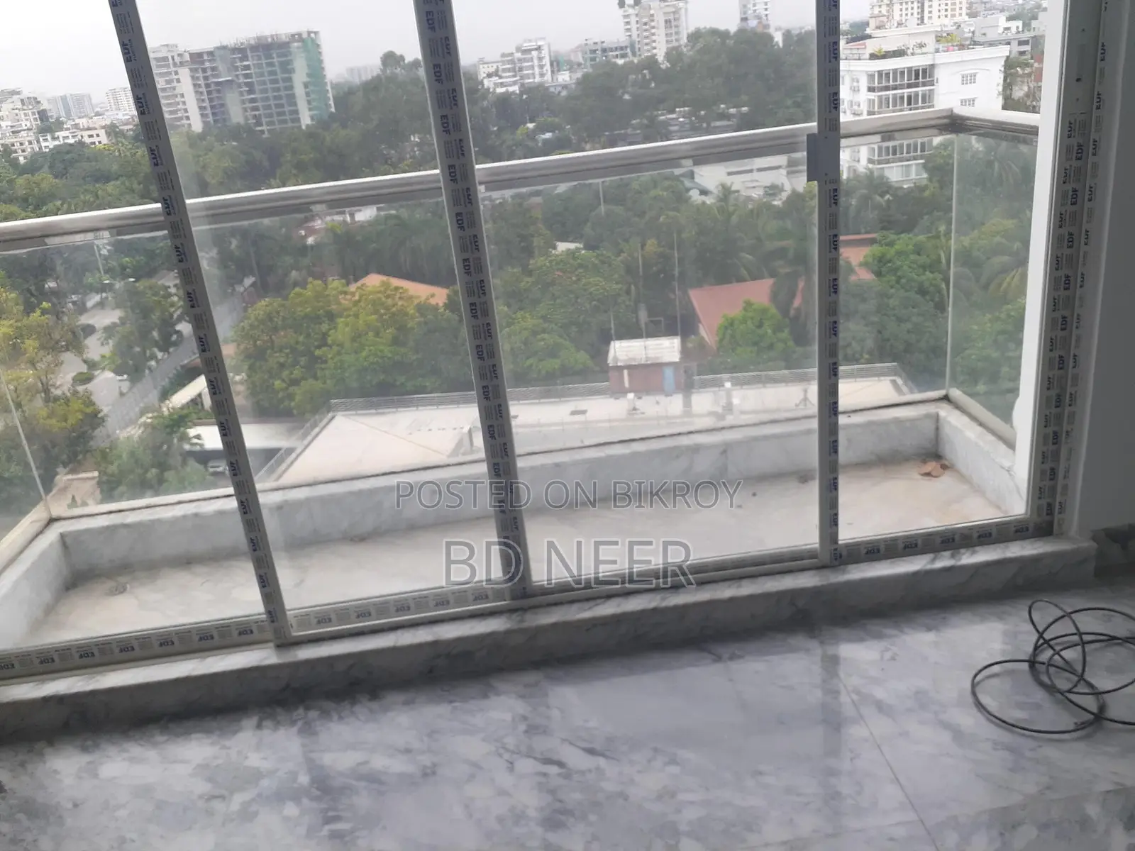 গুলশান-২ নর্থ-এ জিম, সুইমিং পুল ও লেক ভিউসহ ৪৫০০ বর্গফুটের ৪ বেডরুমের ফ্ল্যাট ভাড়া