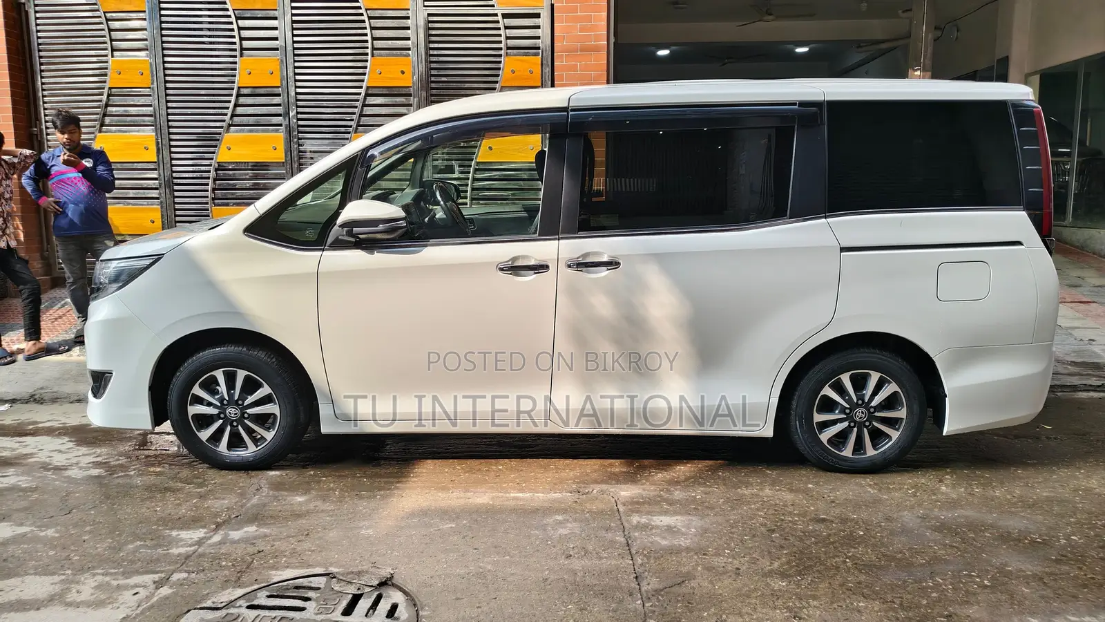 Toyota Esquire PUSH-2DOOR POWER 2020