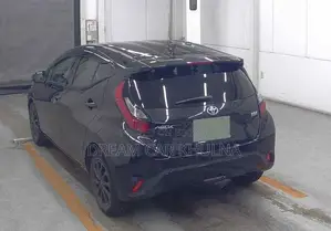 Toyota Aqua G 360 cam black 2021