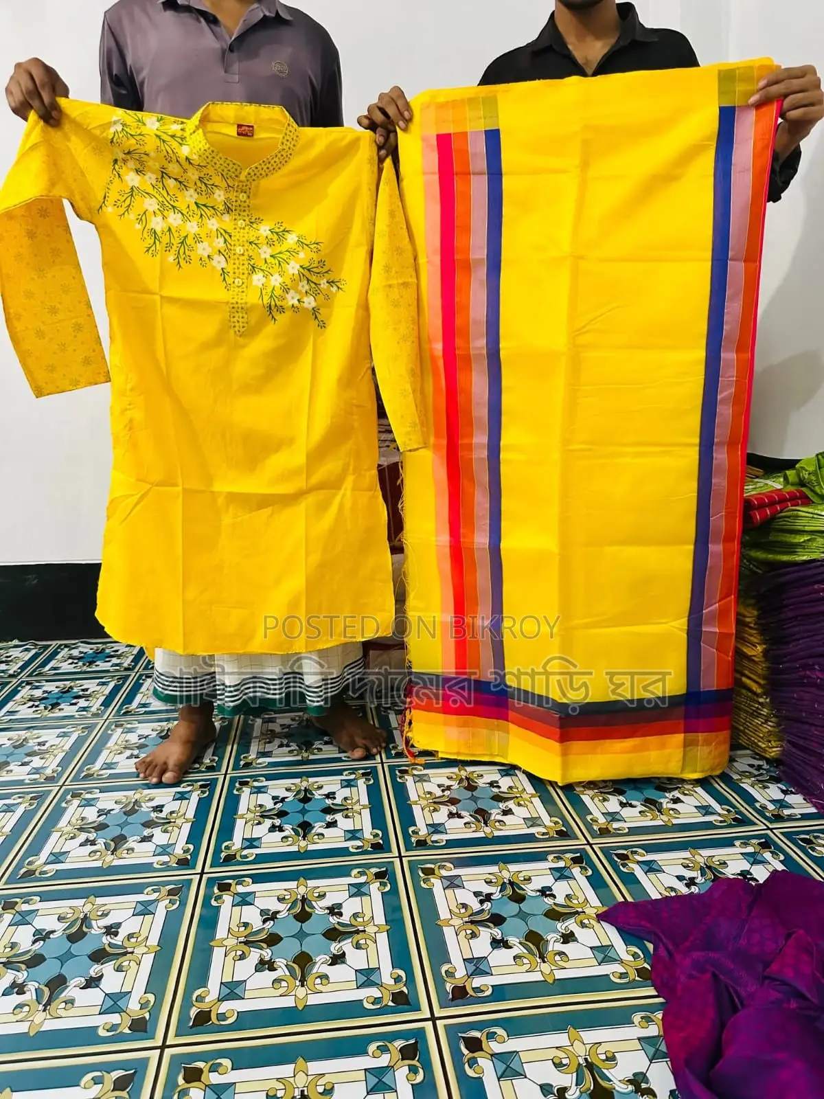 শাড়ির সাথে ম্যাচিং পাঞ্জাবি