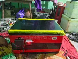ফুল অটোমেটিক ইনকিউবেটর মেশিন ৮৮ ডিমের