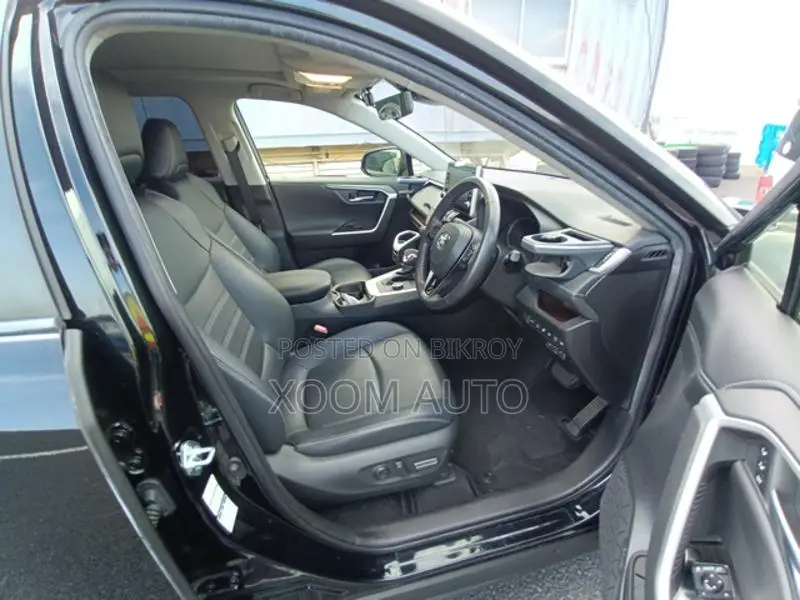 Toyota RAV4 G PKG PEARL HYBRID 2020