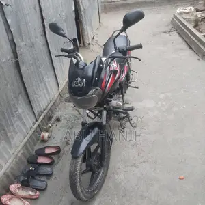 Bajaj Discover 100 2013
