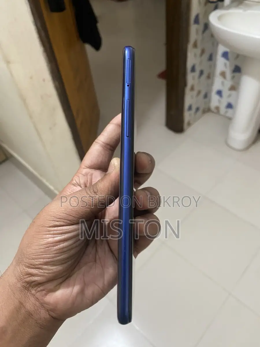 Samsung Galaxy A20s 3/32 (Used)