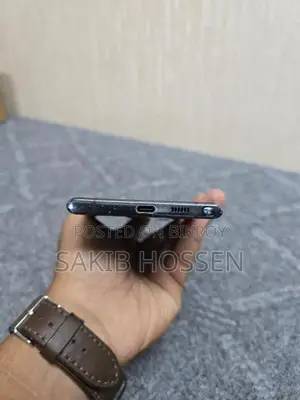 Samsung Note 10+ . (Used)