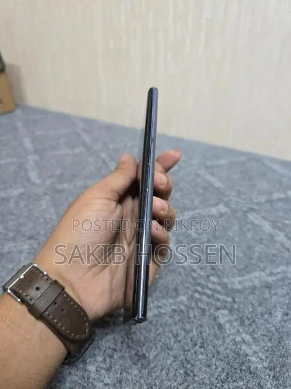 Samsung Note 10+ . (Used)