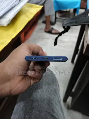 Vivo V25 Pro . (Used)