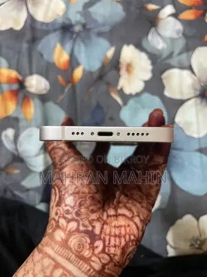 Apple iPhone 13 (Used)