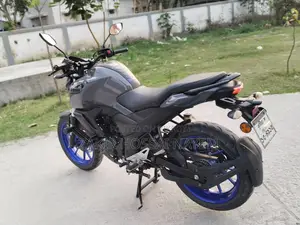 Yamaha FZS V3 . 2024
