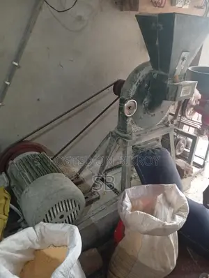 Rice Milling Machine with 20HP Motor and 37-Huller