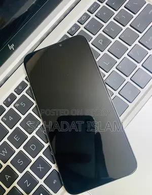 Apple iPhone XS (Used)