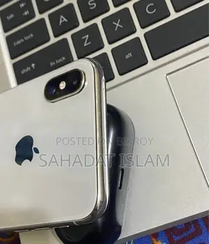 Apple iPhone XS (Used)