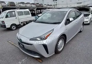 Toyota Prius S PACKAGE 2020