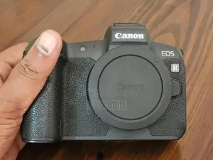 CANON EOS R
