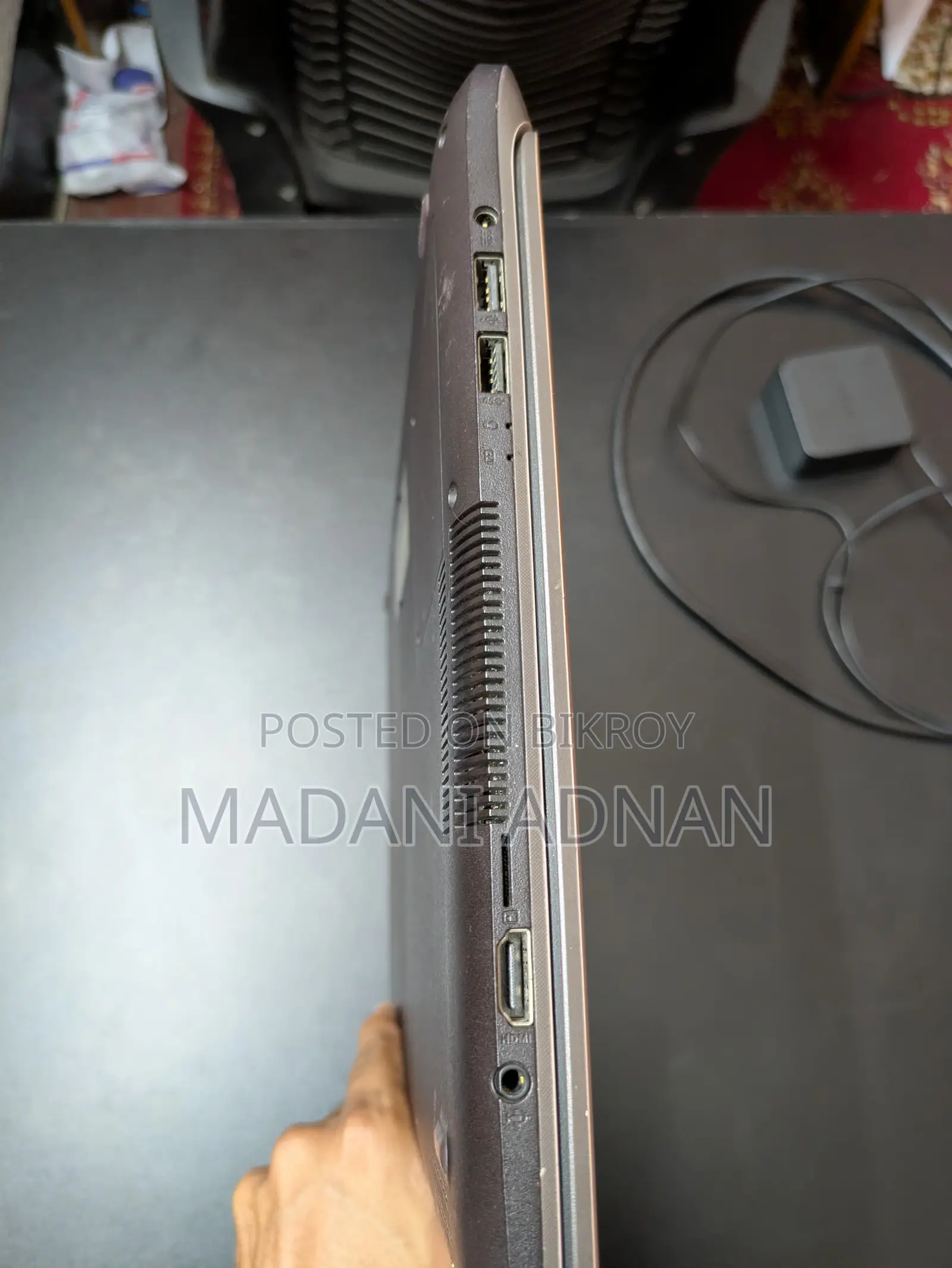 ASUS VivoBook 15 (Core i7 8th Gen, 16GB RAM, 1TB SSD)