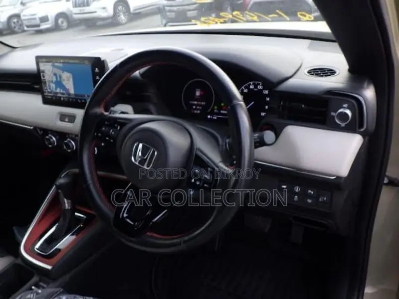 Honda Vezel E PLAY PACKAGE 2021