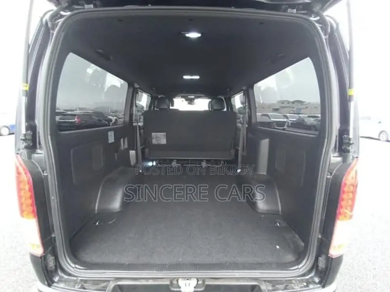 Toyota Hiace SUPER GL DARK PRIME 2021