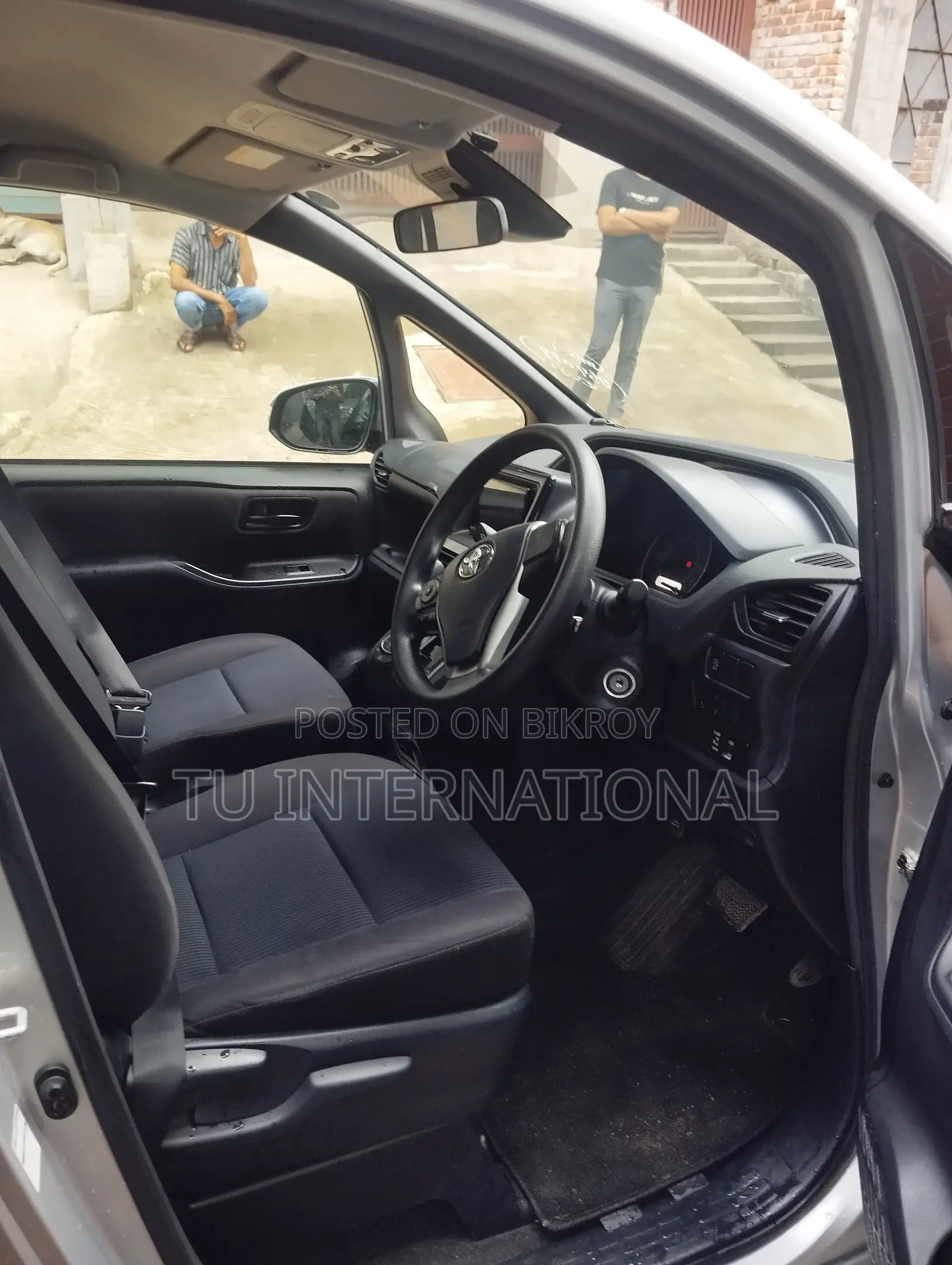 Toyota Noah Non-Hybrid Package 2021