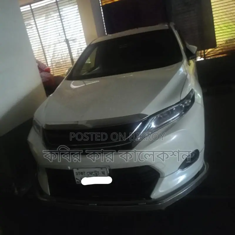 টয়োটা হ্যারিয়ার অ্যাডভান্স প্রিমিয়াম ২০১৪
