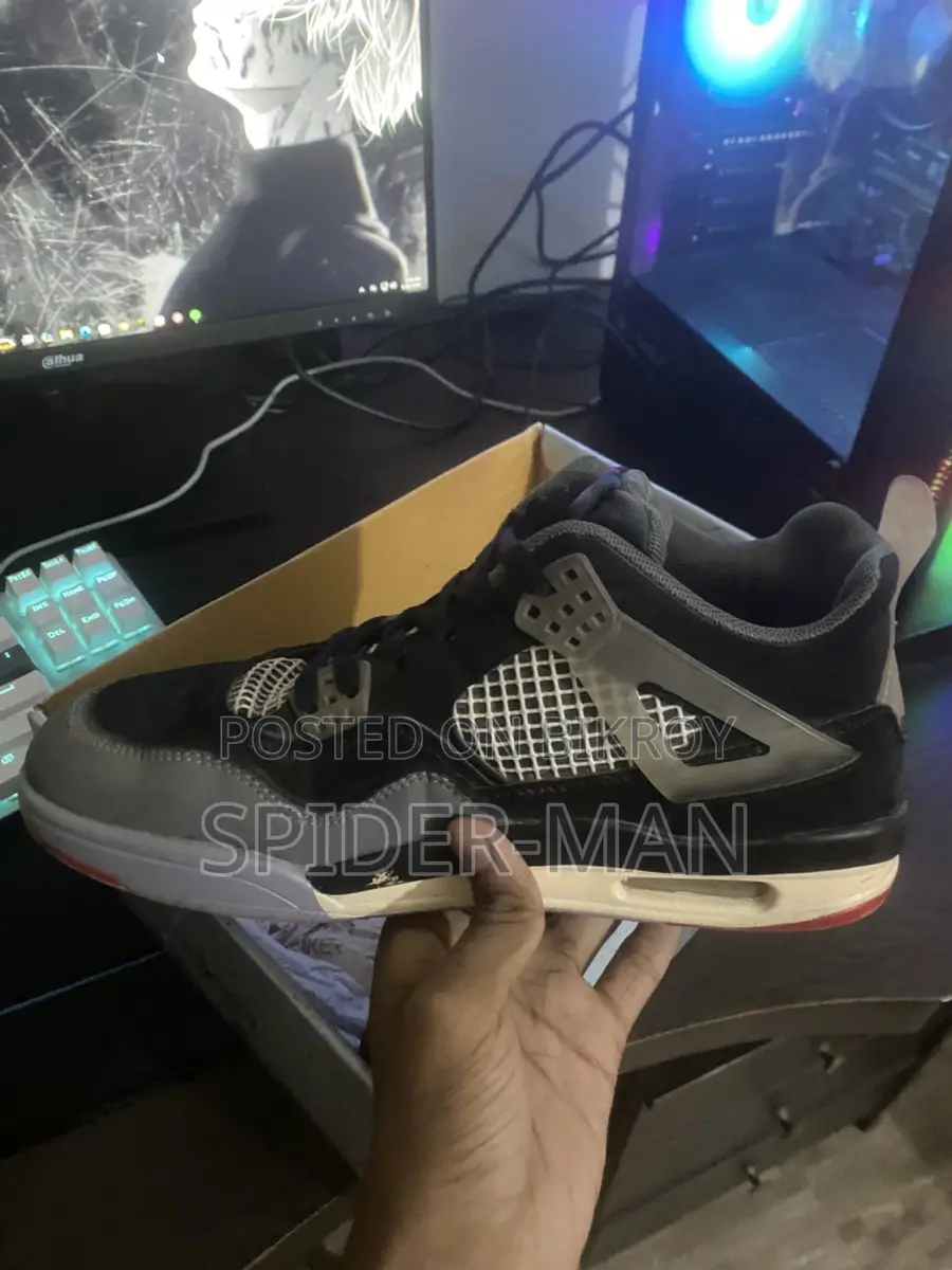 Jordan 4