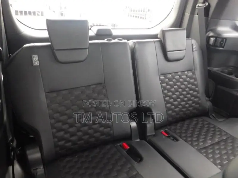 Toyota Voxy S-Z PKG 5.0 BLACK 2023