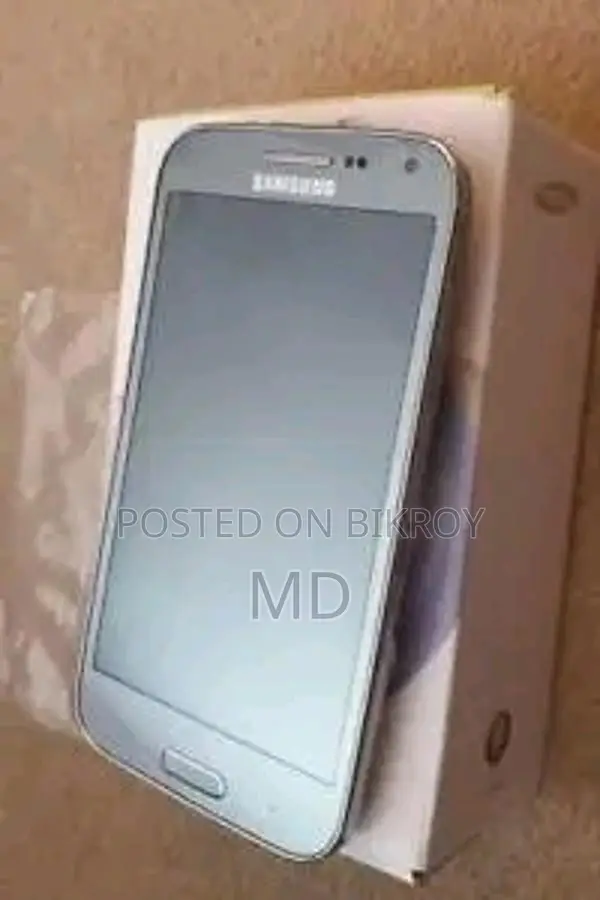 Samsung Galaxy Beam Projector phone (Used)