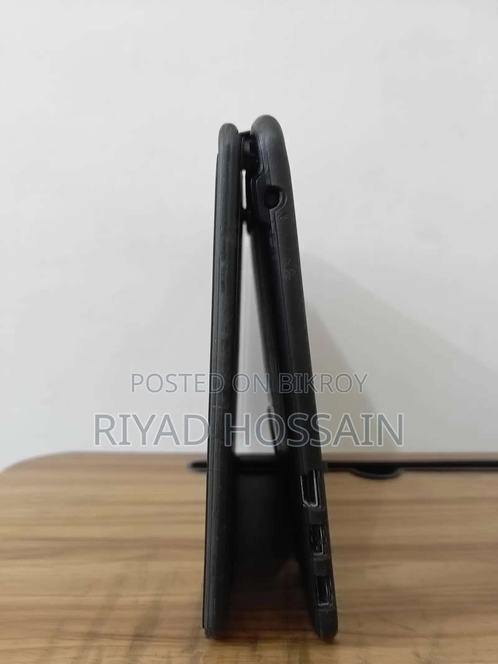Dell Latitude 3190 2-in-1 Laptop