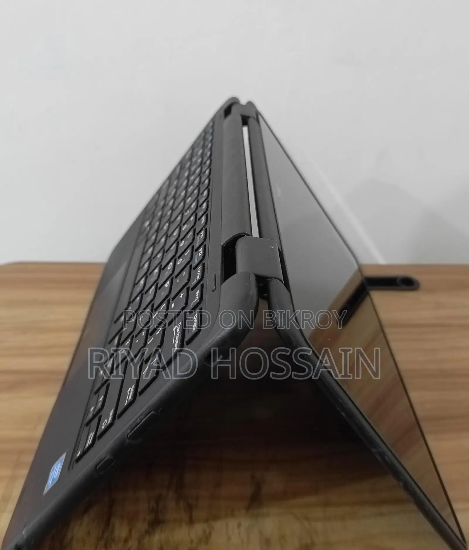 Dell Latitude 3190 2-in-1 Laptop