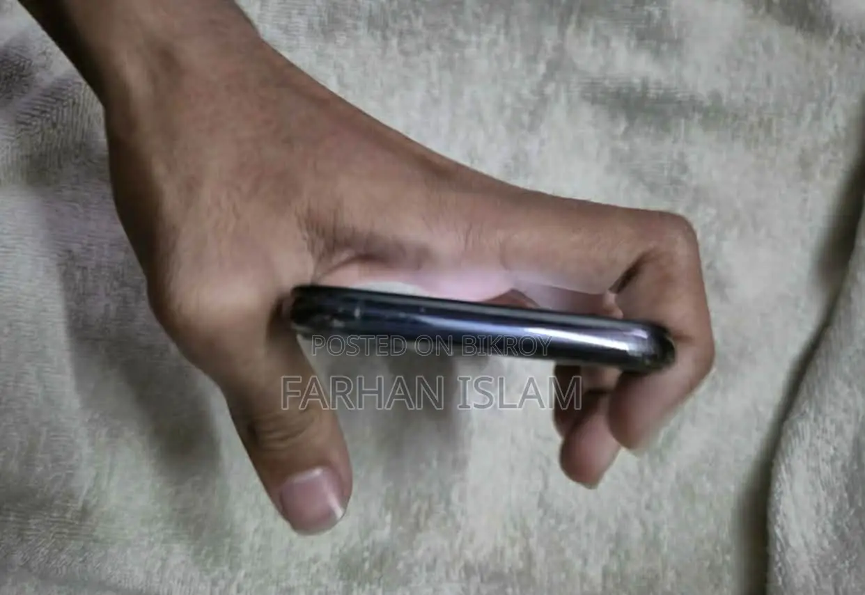 Apple iPhone 11 Pro Max (Used)
