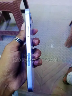 Apple iPhone 12 (Used)