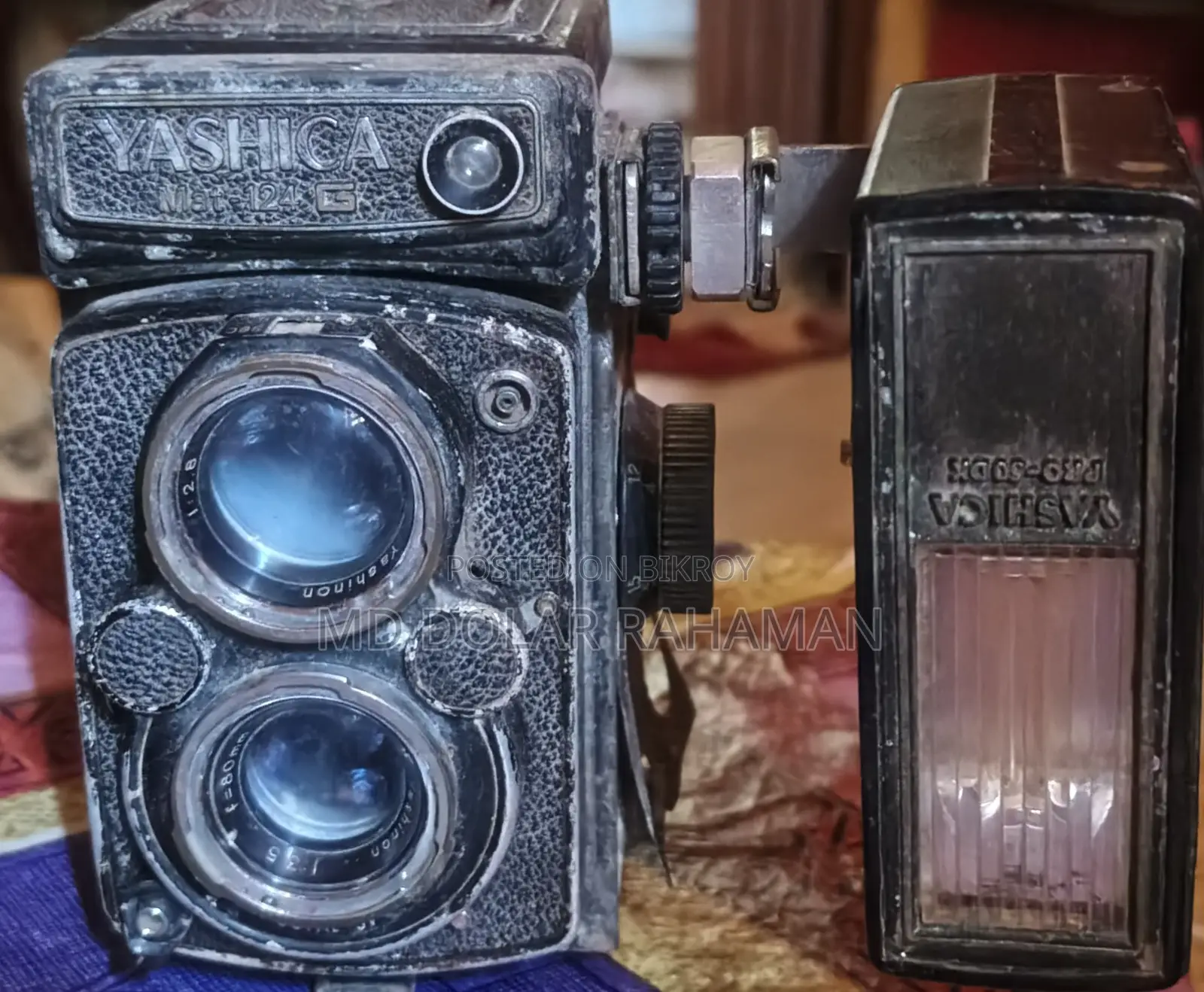 Yashica Mat-124 G TLR Camera