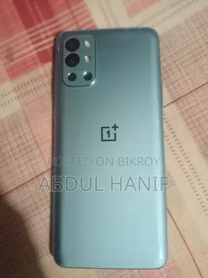 OnePlus 9R . (Used)