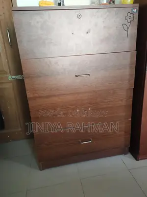 আলমারি বিক্রি
