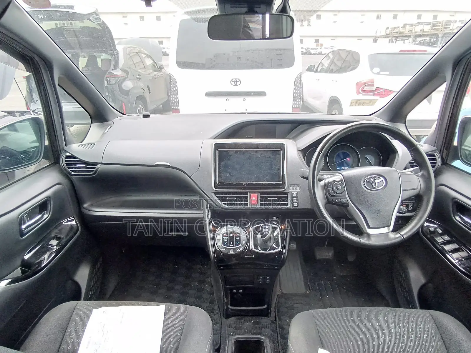 Toyota Noah Hybrid G 2021