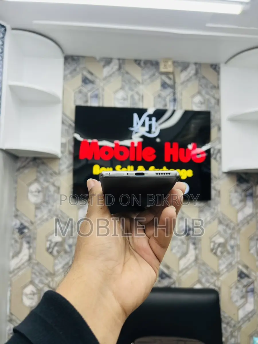 Tecno Camon 40 Pro 8/256 (Used)