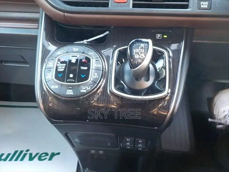 Toyota Esquire GIP Pack. 2020
