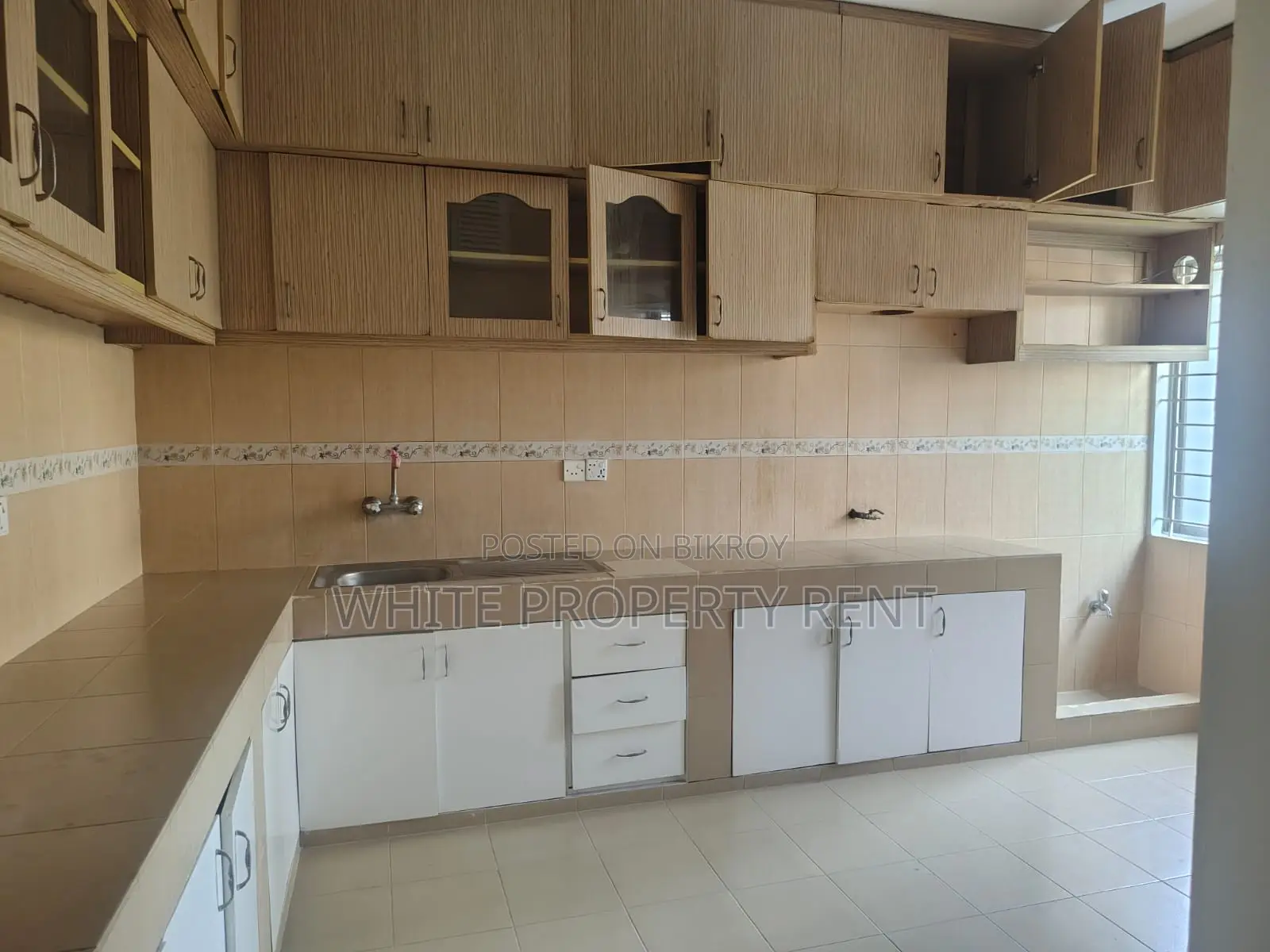 Apartment Rent at Gulshan 1