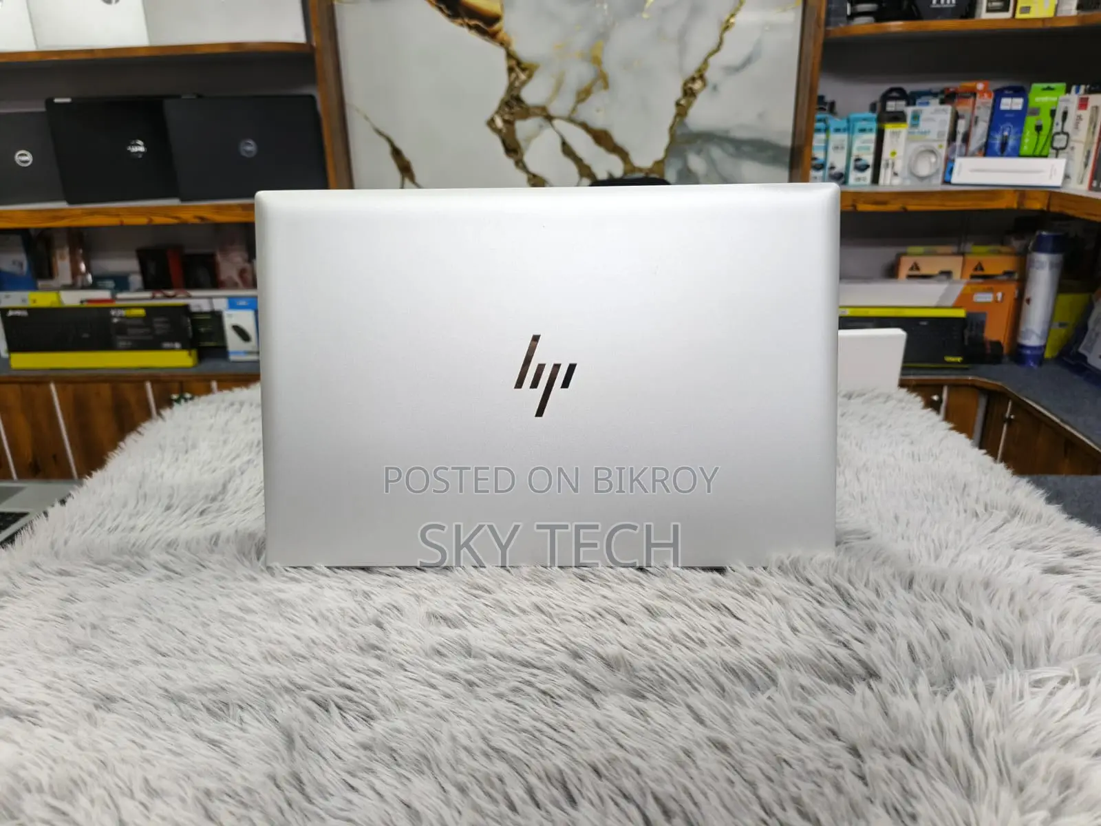 HP Elitebook 835 G8 Amd Ryzen 5 Pro 5650u RAM 8gb SSD 256gb
