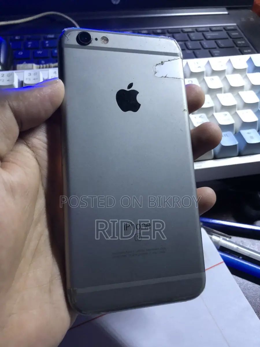 Apple iPhone 6S . (Used)