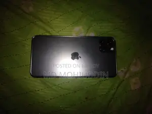 Apple iPhone 11 Pro Max . (Used)