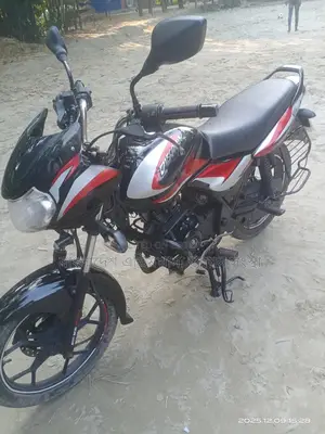 Bajaj Discover 125 2022 Black